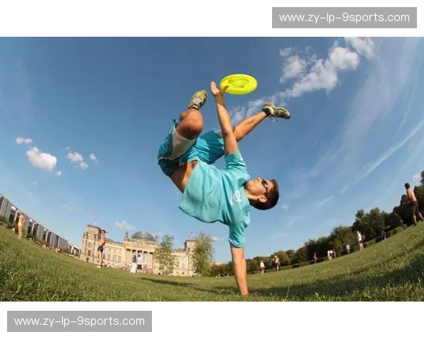 集锦飞盘：点燃你的运动与社交新风尚